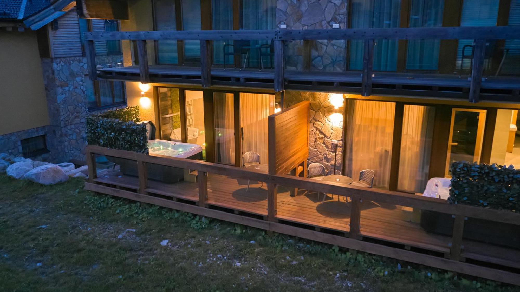 Chalet Jasna Wellness Apartment Maxim Jacuzzi & Sauna Deménvölgy Kültér fotó